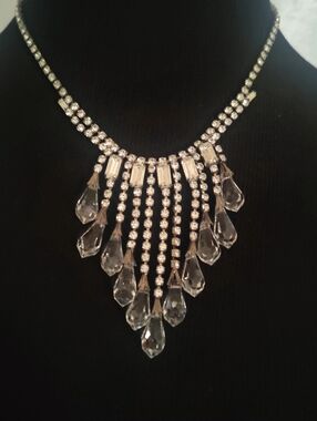 Vintage Morgan Taylor Austrian Crystal Necklace Rhinestone Fringe Bib Statement